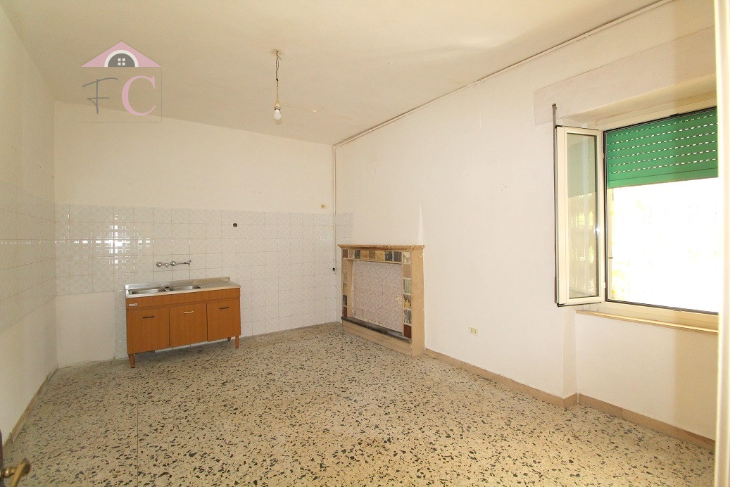 prima campagna-appartamento con taverna-giardino-vista panoramica  5.png
